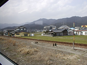 ���h���X